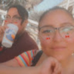 Meet your Posher, Marissa